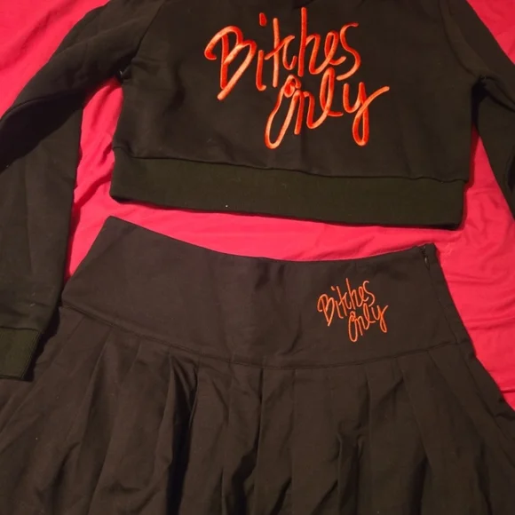 Stylish Black Skirt with Red Embroidery - Picture 1 of 1